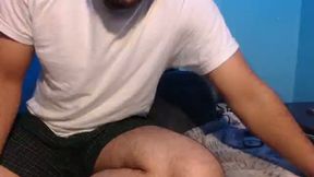 Sexy Latino Starts Off Rock Hard and Cums
