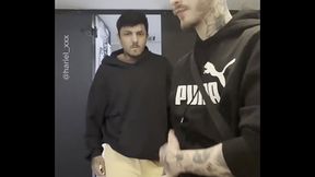 ME MAMOU E METEU NO PELO NO BANHEIRO DO CINEMA