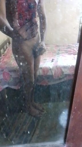 MMS Show Guy Cock