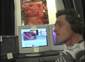 Alexis Malone loves sucking shaved dick