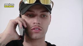 dotado fode novinho em troca de ingresso