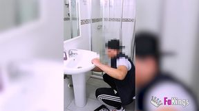 a little surprise to the plumber: daniela nerea seduces him and films herself banging him!