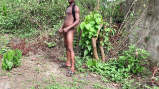 Acción gay casera dura: las zorras se masturban, se les meten los dedos y los puños, cabalgan duro y luego reciben corridas de creampie