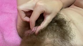 Pulsating clitoris orgasm wet hairy pussy close up