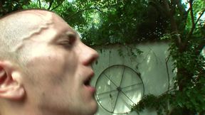 Get Immersed in Seconds with a Fascinating German