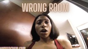 Giantess Crew- YOKO -Wrong room