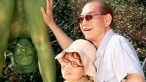 Video Público de Sexo con Estatua Pintada 4k