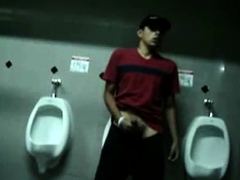 Bigcockflasher Wanking in public restroom