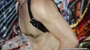 Declan Blake & Cagedjock grinding & riding a double sided dildo