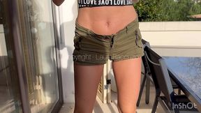 sextape offerte a tous mes abonnes tenue militaire : je me masturbe la chatte...