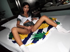 Tiny ladyboy teen Itim deep anal fucking