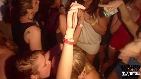 Hot Clubbing Girls Letting Me FIlm Up their Skirts in Tampa - SpringbreakLife