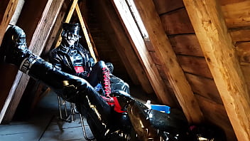 rubberslavetraining01