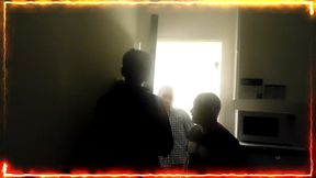 cortamos la luz para cojernos al portero y al electricista, nos sorprendio perla con su regalito completo