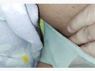 Jugando un ratito con mi coñito???? (Braguitas transparentes)