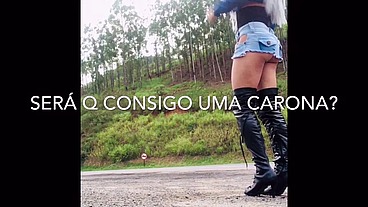 MOTOQUEIRO COLOCA PUTA PRA CHUPAR NA BEIRA DA ESTRADA