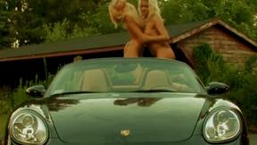 ”Dykes love twat juice cocktails”