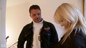 Hot handjob with a nice cum on the natural tits of sex blonde girl