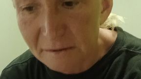 Pee and dump in hotel room with funny farts
