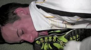Bottom twink slave to feet and foot of dominant XXL