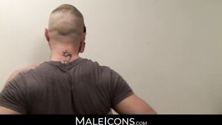 MaleIcons.com - Billy Santoro finally yielding, inviting Jessie Colter for a sleepove