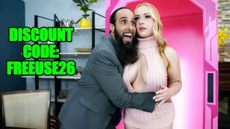 Zoey Uso acts as Nicky Rebel's obedient robot ready to please him anytime.