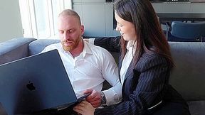 Please! Fuck Me! Screamed Hot Secretary Before Sex! Married Boss Fucked Her So Hard Until She Cum