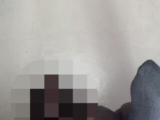 fingering my self untill i cum