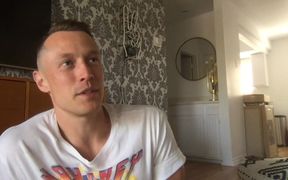 Just past noon on a tuesday live chat