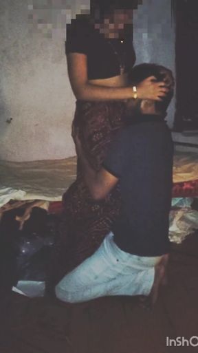 desi couple hot romance in saree   Clip 1