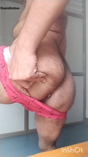 Twerking with my red Underwear