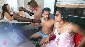 हद म परन रवय - Indian Desi Hot Wife Reactions Watching Porn