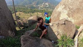 dois machos fudendo a novinha no pico do cocuruto em atibaia - goddess donabella