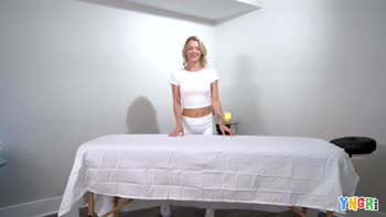 Evelyn Payne's Sensual Massage Turns into a Wild Ride