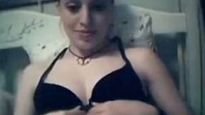 Bodacious webcam brunette flashes her perky juggs