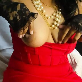 Desi Indian in hot dress masturbating