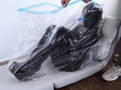Amateur CDin latex dildoing