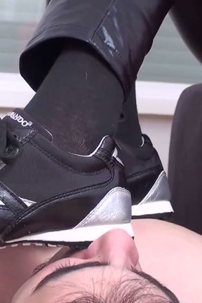 Shoe Worship 19.wmv