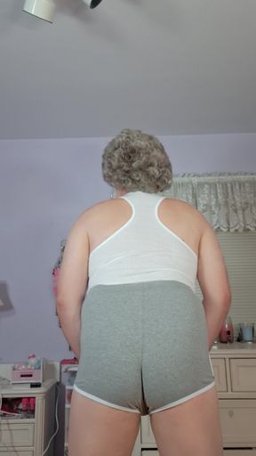 My butt is getting so big and round and men get my pink hole so wet!