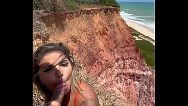 Sexo com desconhecido na praia
