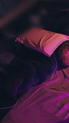 pillow humping   Clip 3