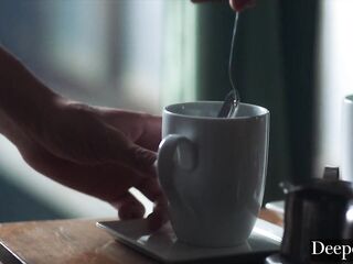 Deeper. Natural Curvy Reyna Belle Is Addicted To Bad-Male EX's Massive Shlong