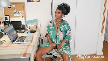 Yanks Lola Rose&#039_s Beautiful Vibes