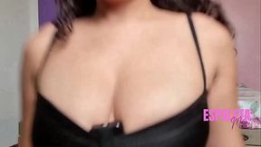 VIDEO COMPLETO - Punheta guiada - pov - Pego espiando a irm&atilde_ do meu melhor amigo