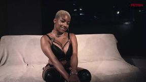 Vicky Menage and Carlao Villar, with His 22 Centimeter Cock Getting Ready to Fuck