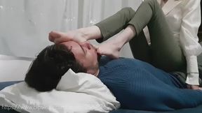 #86 - Delicious foot worship and licking! - Close up cam