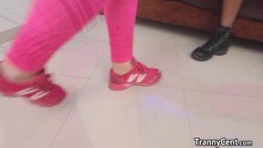 Pink lingerie amateur tranny fucks deep