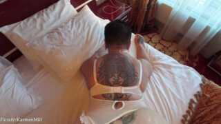 ภาพยนตร์โฮมเมดของแม่เลี้ยง BBW อกใหญ่กำลังโดนเย็ดทางทวารหนัก