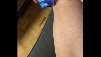 Facetime avec le Cocu pendant que sa femme me suceLe cocu est chez eux, sa ...
