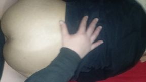 Lo dejo que me folle el coño y me termine en el culo